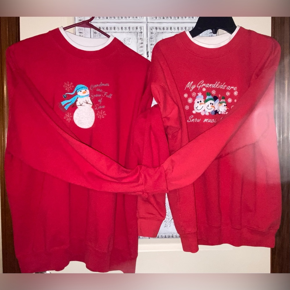 ⛄️Pre-Loved 2 Pcs Sz-L&XL M&CSportswear Bundle Red Snowman Sweaters/Sweatshirts